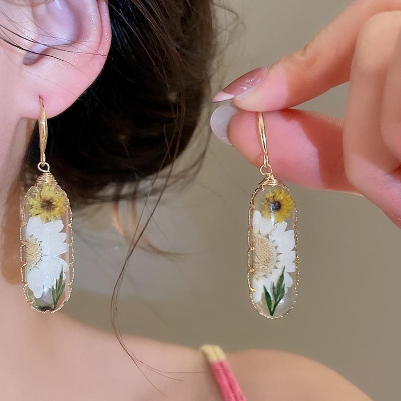 New Trendy Multicolor Clear Resin Geometrical Real Dye Flowers Drop Earrings for Women Real Gold Plated Copper Jewelry