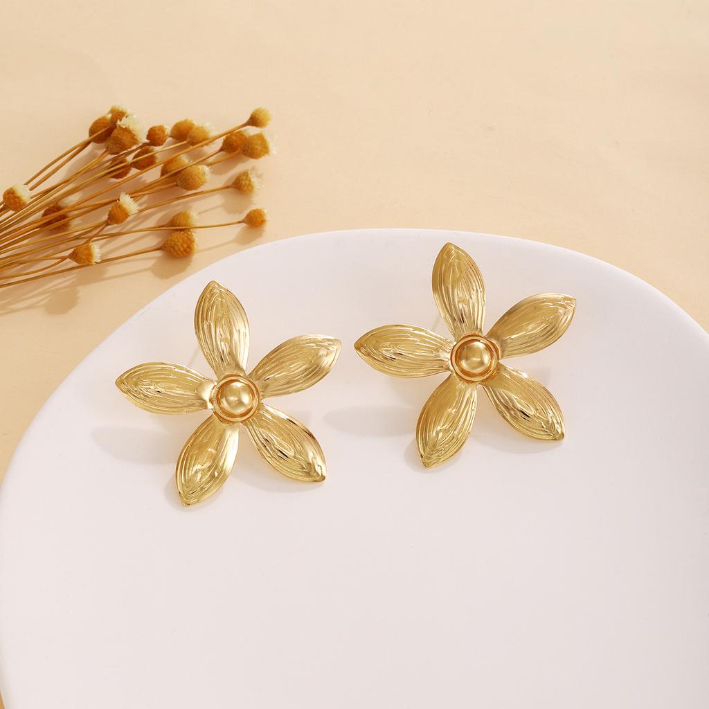 Metallic Glossy Texture Flower Irregular Stud Earrings Personalized Fashion Design Earrings