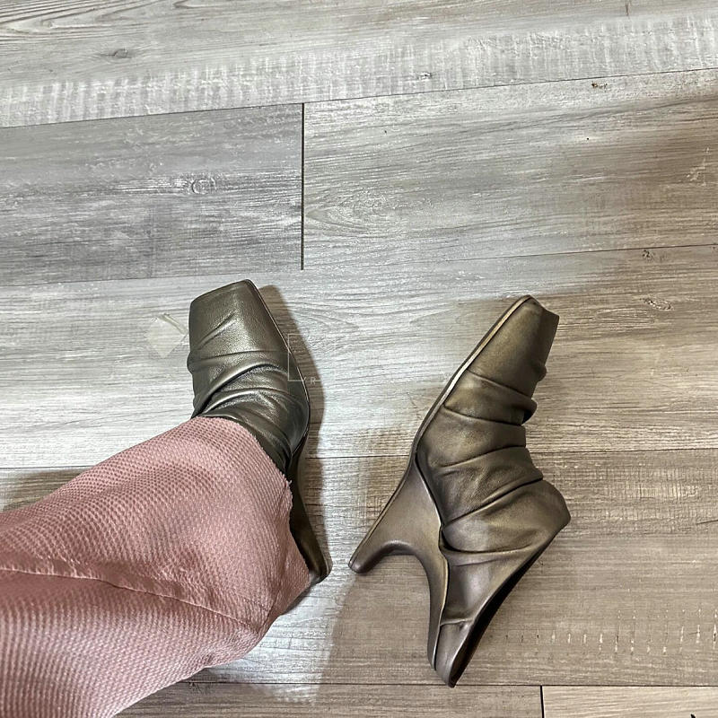 Fashion Niche Design Sense, Unconventional Fish-Mouth High Heels, Women'S Summer Pleated Headbutt Wedge Heel Half Slippers