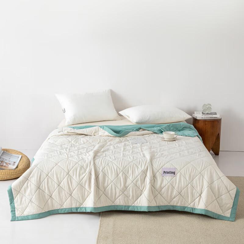 

MUJI Washed Soybean Quilt