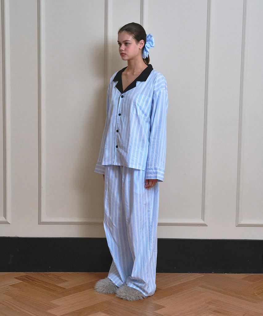 Vinaj Jenny Stripe Scrunchie (Baby Blue)