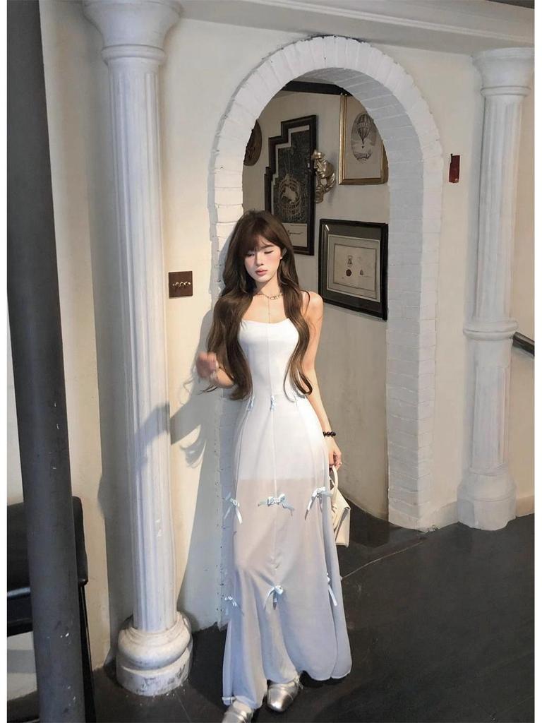 Versatile Blue Spaghetti Strap Dress: Sweet & Spicy Waist-Cinching A-Line Summer Design