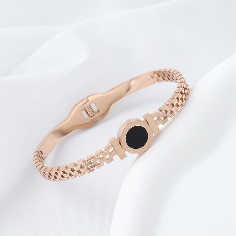 1PC Men's and Women's Fashion Roman Digital Stainless Steel Bracelet for Date, Travel, Banquet, Party, Festival Dressing Gifts