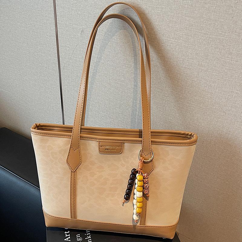 Retro Large Bag, Large-capacity Shoulder Bag, Underarm Bag, Commuter Tote Bag