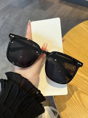 Occhiali e accessori – Occhiali da sole