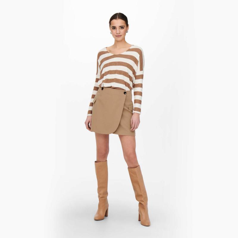 

Короткая юбка с запахом и пуговицами, боковые карманы ТОЛЬКО для женщин