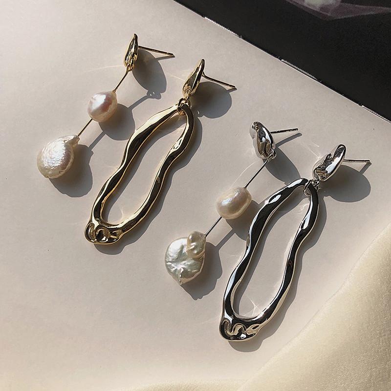 New Elegant Asymmetric Earring Freshwater Pearl Metallic Exaggerated Long Stud Earring Ladies and Girls Party Jewelry Gifts
