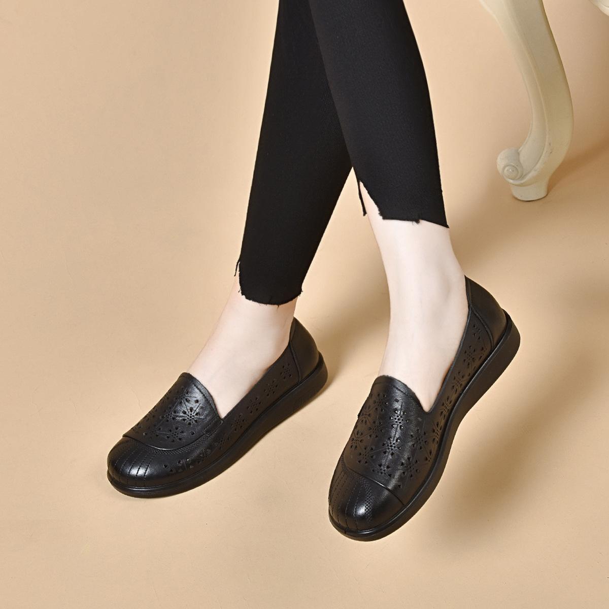 Women s spring and summer retro punched single shoes embroidered flat shoes hollow leather shoes 35 9165₽