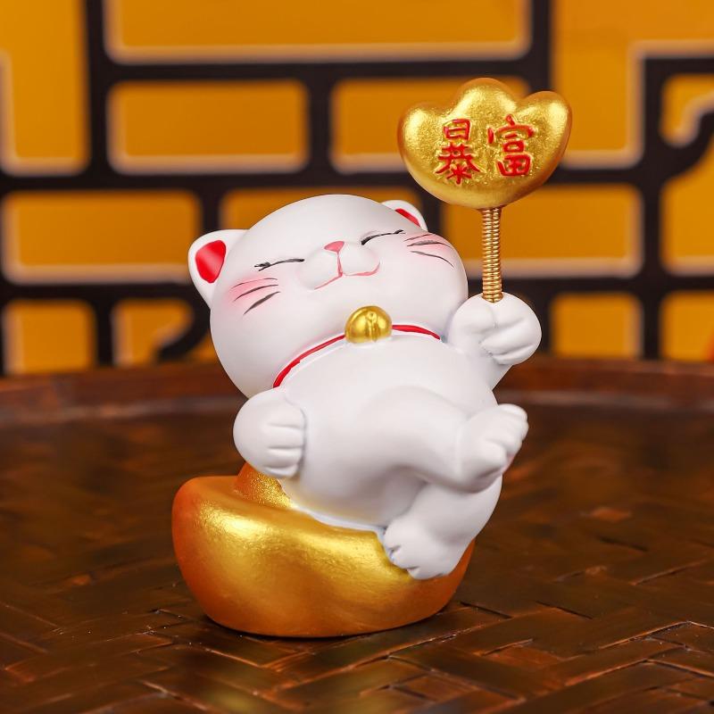 Cute Mini Maneki Neko Spring Ornaments, Resin Desktop Decorative Ornaments and Car Ornaments