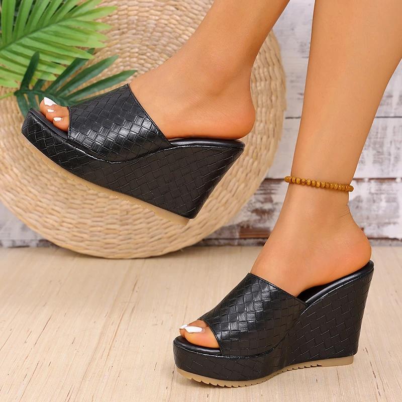 Fashion Peep Toe Wedge Heels Sandals for Women Summer Patent Leather Platform Slippers Woman Anti Slip Thick Sole Beach Sandalias Mujer