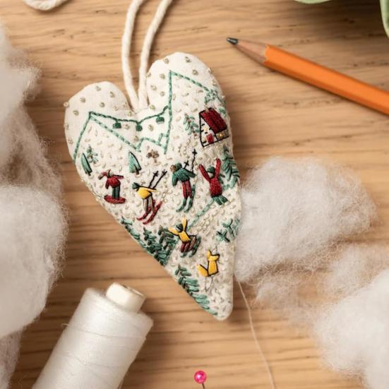 DIY Heart Shaped Hand Embroidered Christmas Ornament Kit Beginner Friendly Embroidery Craft Set with Needles Thread for Adults Kids