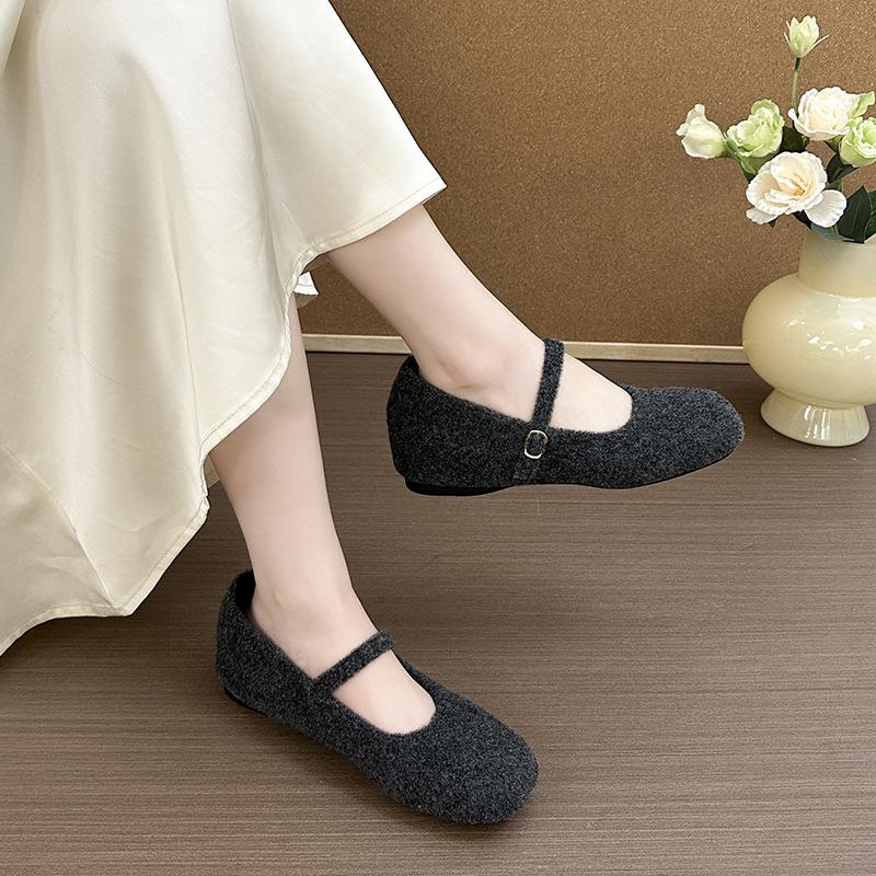 Retro Flat-bottomed Woolen Round Head One-word Buckle Single Shoes for Women's 2025 Autumn and Winter New Plush Flat-bottomed Mary Jane Mao Shoes