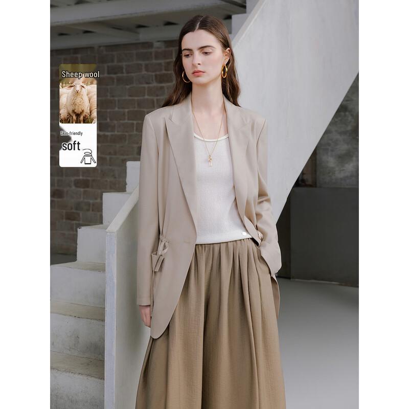 ELLE Women s Oversized Wool Blend Pleated Blazer M