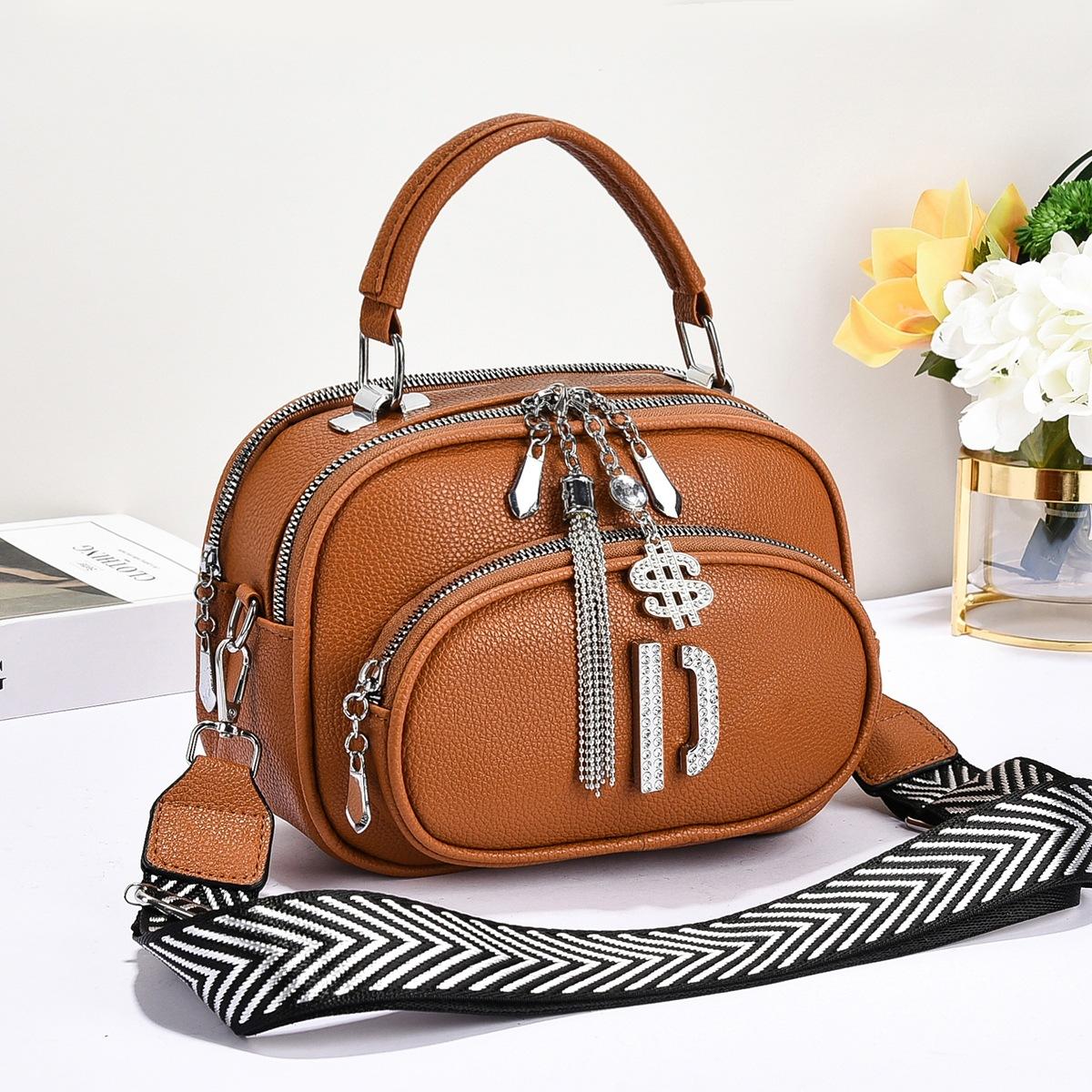 Nieuwe Eenvoudige Grote Capaciteit Forenzen Kleine Vierkante Tas Lychee Nerf Praktische Schoudertas Schuin Kruis Handtas Trend Dames Tas . brown