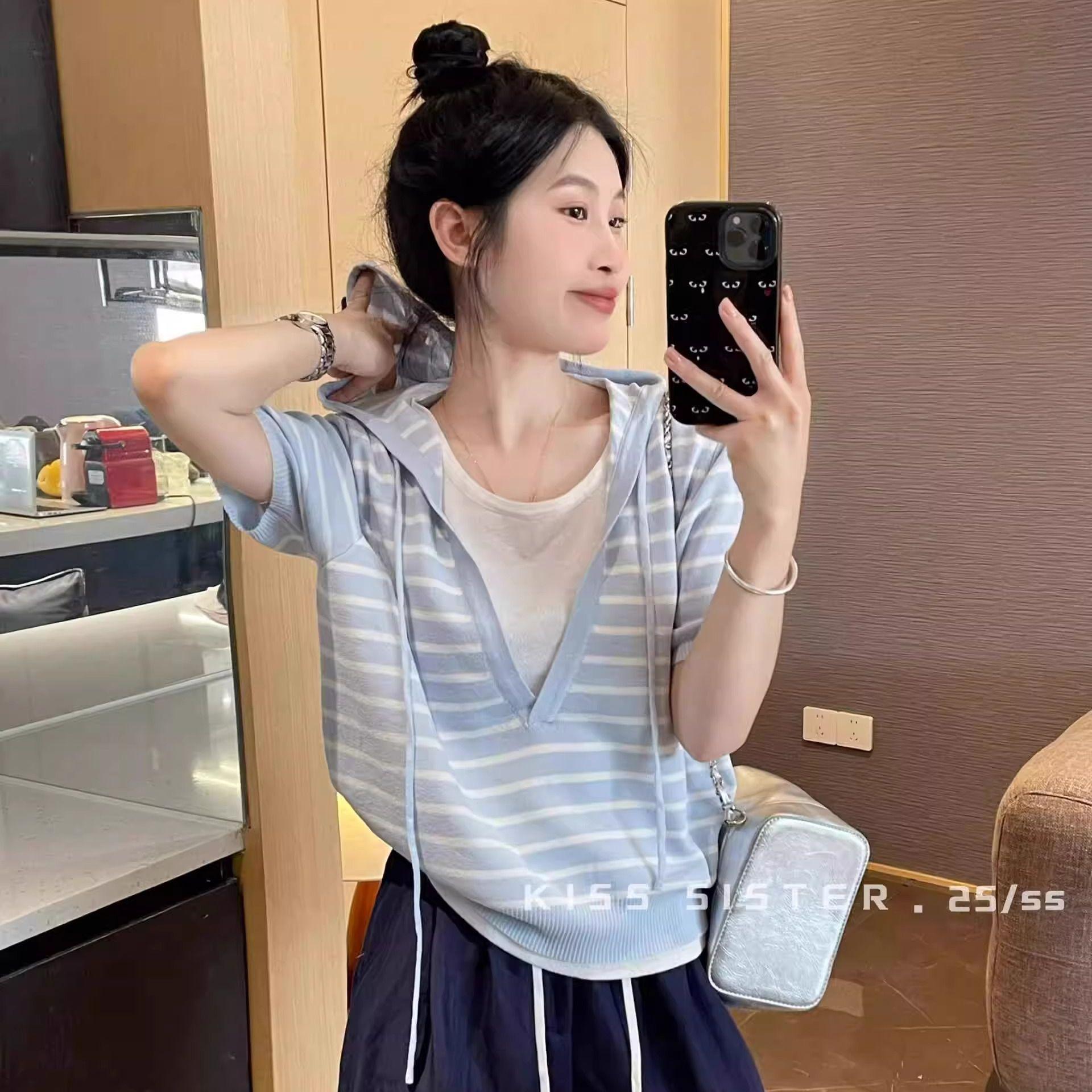 

2025 Летний Синий Полосатый Трикотажный Топ с Капюшоном и Коротким Рукавом из Ледяного Шелка, Имитирующий Двойку One Size [Recommended for up to 125 pounds]