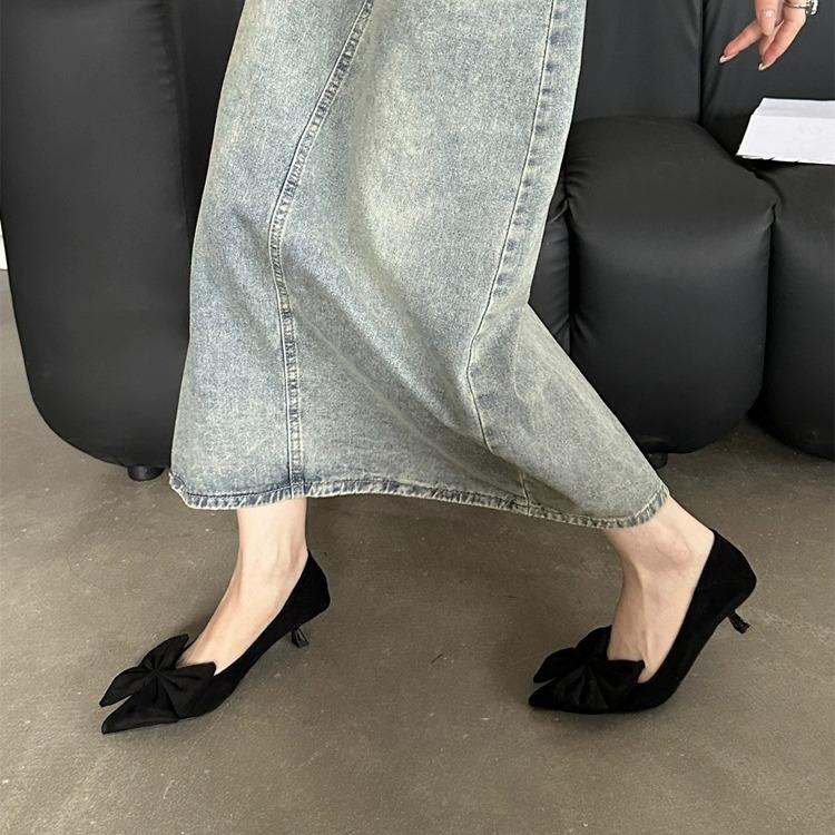 Mädchen Schleife High Heels Damen Dünne Absätze Herbst und Winter Neu Spitz Temperament Schwarz Satin Einzelne Schuhe