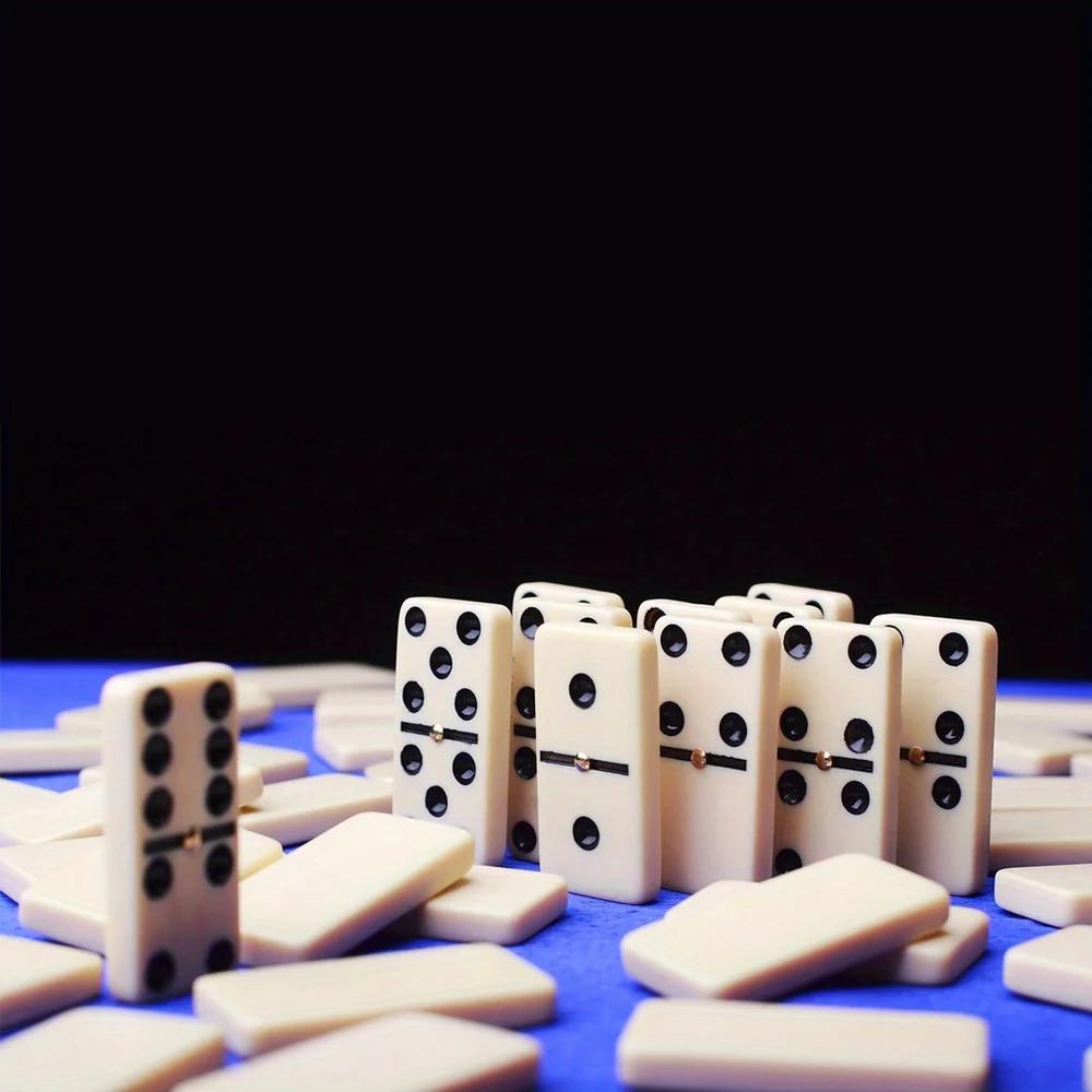 [Wooden Dominoes Game Set] 28pcs Double Six Dominoes - Wooden Box Travel Portable Carrying Table Game Set Toys Entertainment