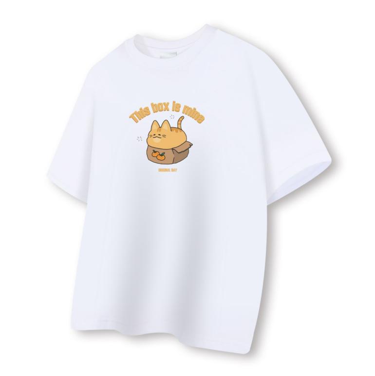 

TShirt Cute Cat in Box Graphic Tops for Unisex Women Versatile Casual Short Sleeve Funny Kitten Tee Shirt Korean Style Minimalist S