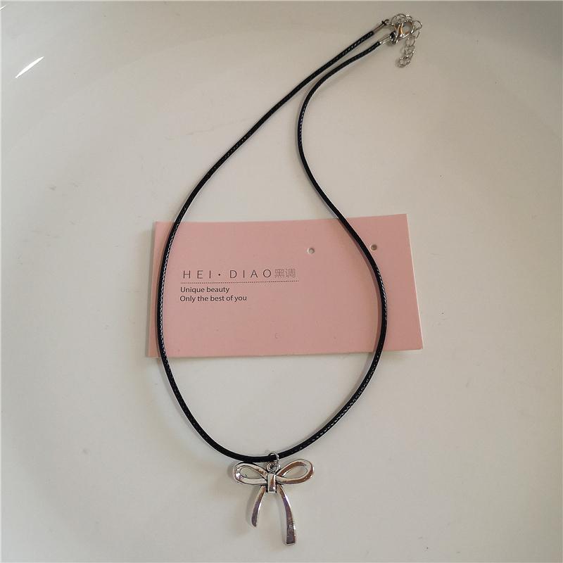 Cute Bowknot Pink Strawberry Heart Cross Pendant Choker Necklace Egirl Goth Vintage 2000s Y2K EMO Rave Jewelry Scene Accessories