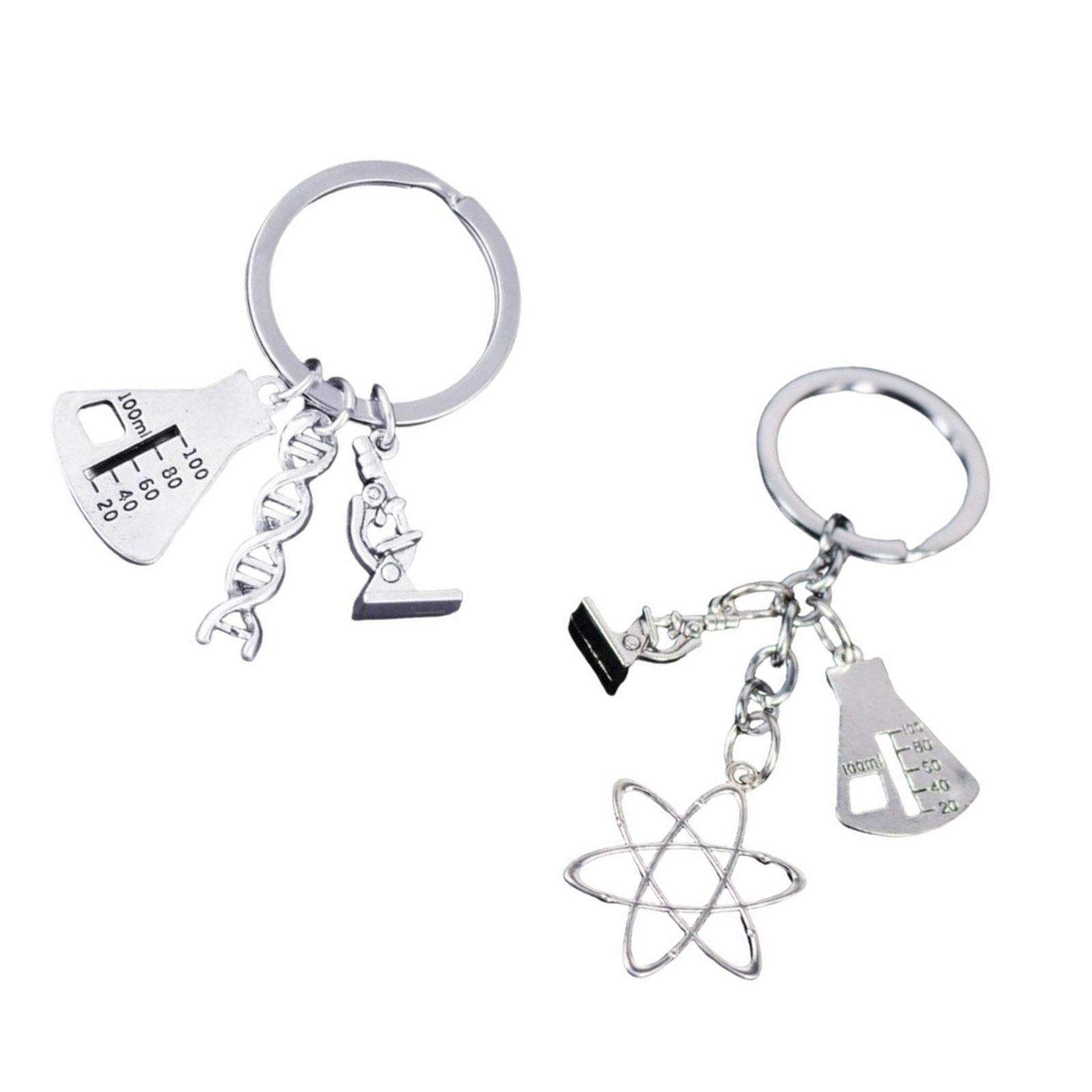 

Набор брелоков «Научный микроскоп и колба» Аксессуар для любителей науки и студентов Прочные сплавные материалы 6052