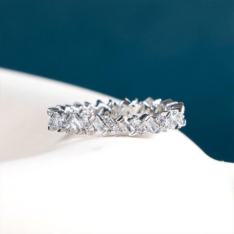 BELLA BOX Fashion Cubic Zirconia Finger Rings for Women Simple Stylish Girl Ring Dance Party Daily Wear Versatile Female Jewelry