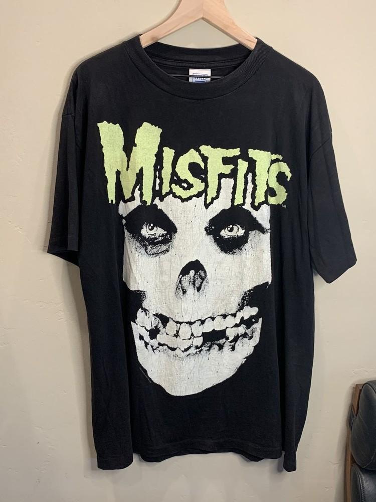 

Винтаж 1997 Misfits Светящаяся в темноте Базовый стиль Черная Унисекс Футболка Репринт KH13097 Унисекс Футболка XL