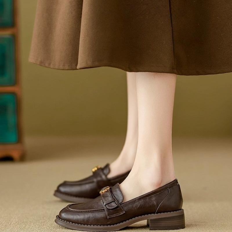 Soft sheepskin camellia handmade soft-soled women's new spring and autumn mid-heeled single shoes retro small leather shoes