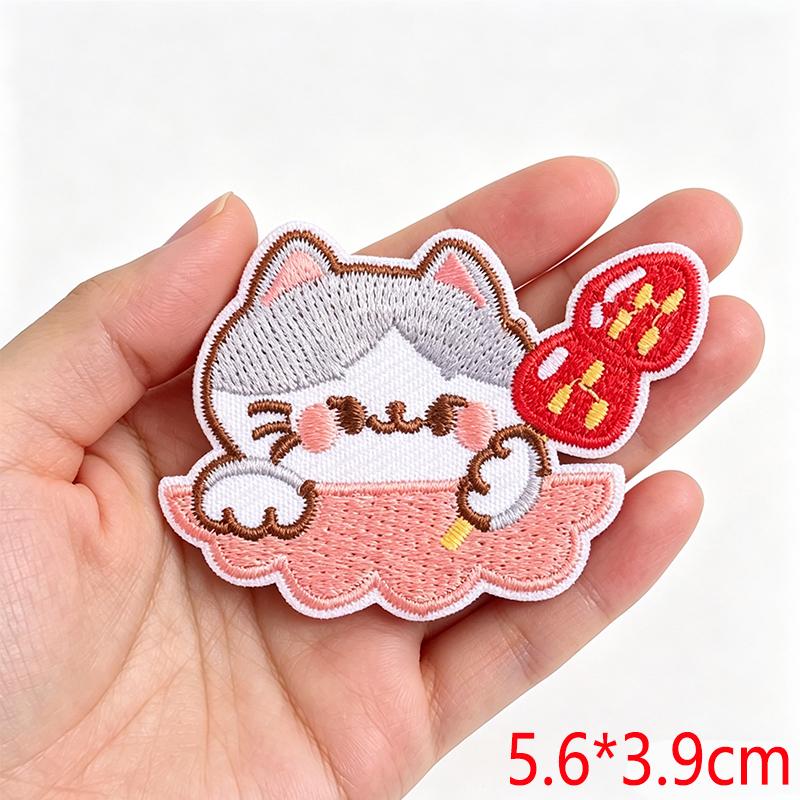 Cartoon Cute Small Animal Embroidered Iron On Patch DIY for Hats Jeans Backpack Clothing Sew Sticker Decoration Cap