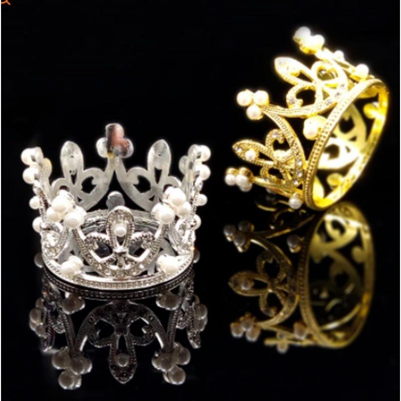Mini Crown Cake Decoration Princess Topper Pearl Tiara Children Hair Ornaments for Wedding Birthday Party Cake Decoration