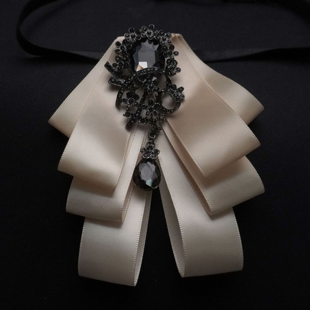 Gentleman Fashion Classic Bow Tie With Silk Material For Formal Occasions And Wedding Grooms