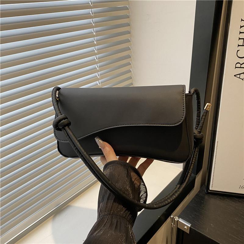 New Commuter Armpit Fashion Simple Flip Shoulder Bag Small Square Bag Versatile Handbag Women