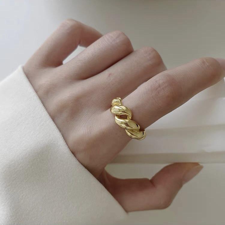 S925 Sterling Silver Croissant Plaid Ring for Women: High-End Twist Design Open Index Finger Ring