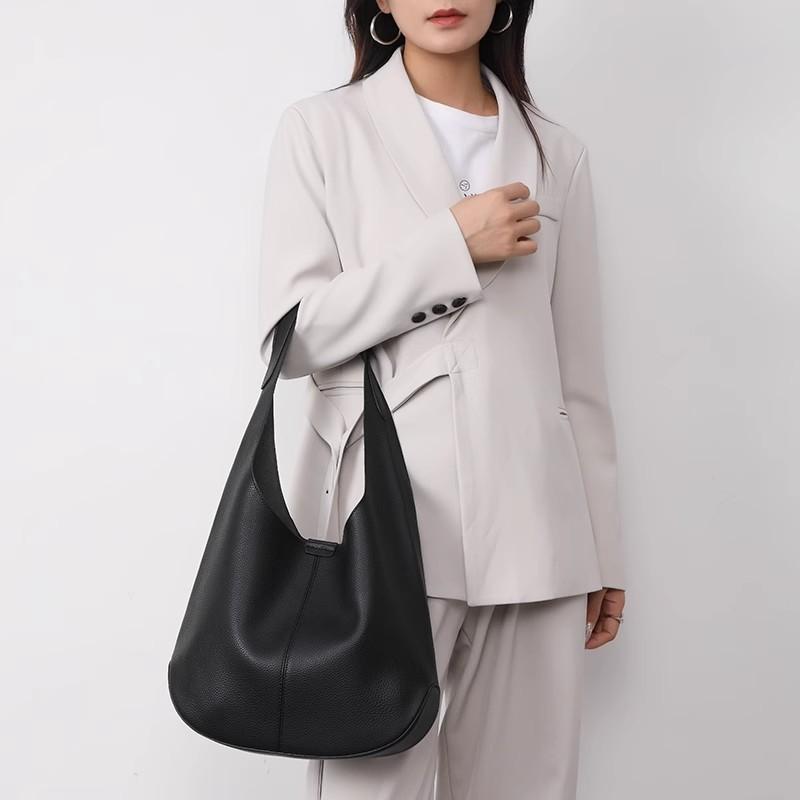Fashionable and Retro Tote Bag, Casual and Versatile Bucket Bag, Large-capacity Underarm Single-shoulder Bag