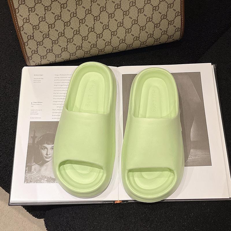 Summer Solid Color, Simple, Super Soft, Anti-slip and Non-smelly Women's Bath Slippers for Home Use, New Style for Women 2025
