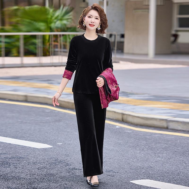 

2026 Chinese Style Golden Velvet Spring Suit for Middle-Aged Women: Three-Piece Vest Set 4XL [135-150 jin]