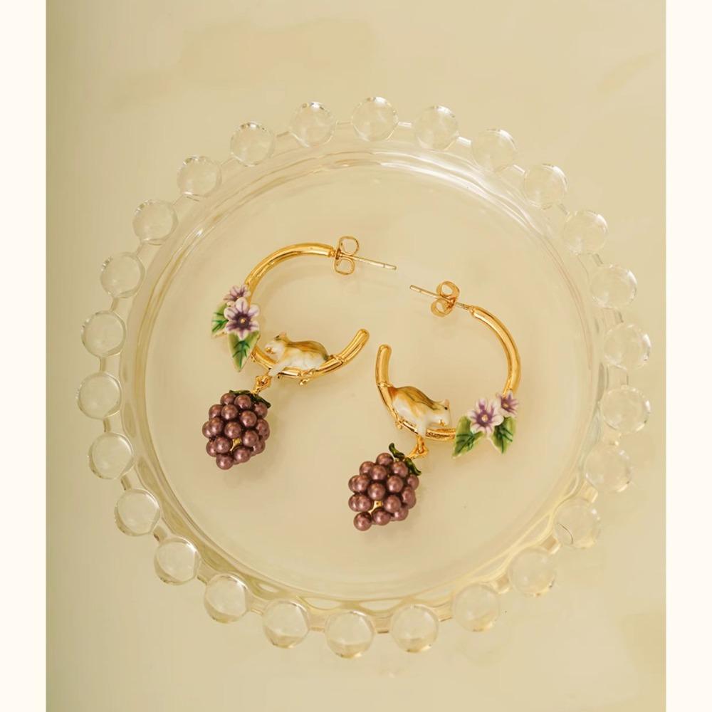 Vintage Chipmunk Raspberry Earrings Enamel Drip Resin Brooch Elegant Pin Small Fragrance Women Accessories
