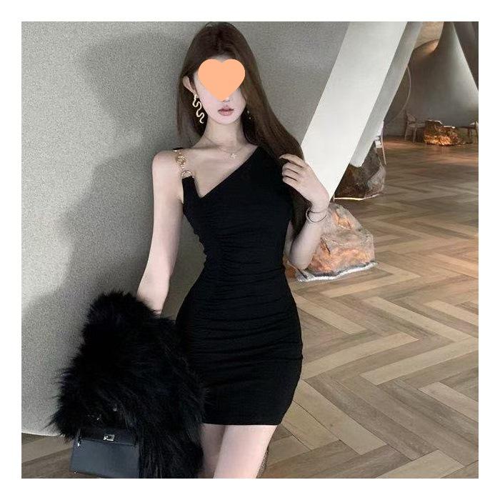 

Women s Black One-Shoulder Dress with Metal Straps - French Elegance, Hip-Hugging Design Medium