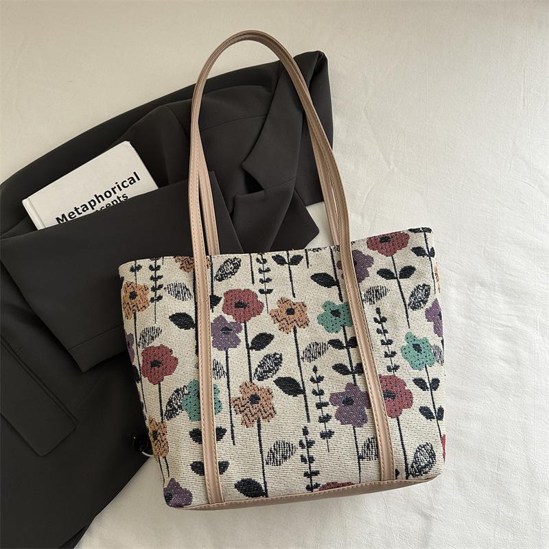 Large-capacity National Style Printed Bag Women's 2025 New Commuter Tote Bag Ins Summer Flower Class Shoulder Bag