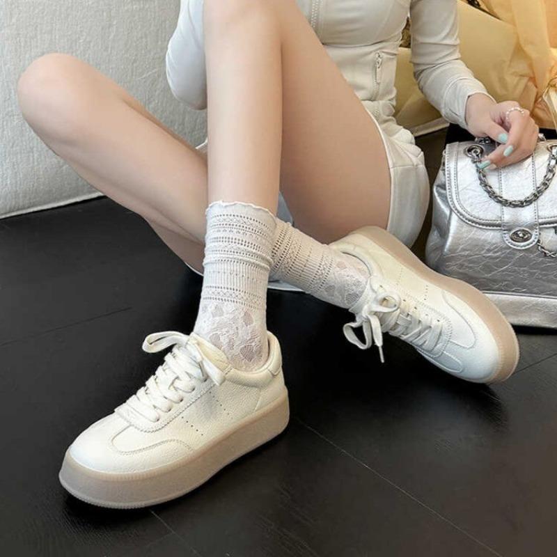 Spring and Autumn Retro Women's Thick-soled Inner Height-increasing White Shoes Versatile Commuter Casual Sports Shoes