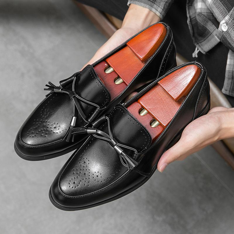 Men's Shoes Large Size New Casual Leather Shoes Fashion Business Foot Dress Shoes Trend Pointed Loafers
