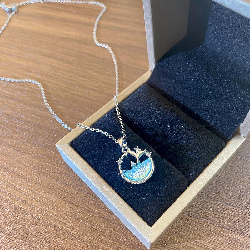 Light Luxury Full Diamond Inlaid Zircon Titanium Steel Clavicle Chain Fairy Versatile Delicate Necklace Gift for Girlfriend