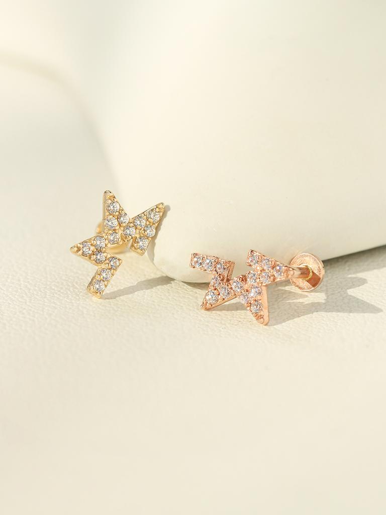 Minimalpiercing 14K Internal Asymmetrical Cubic Star Labret Piercing