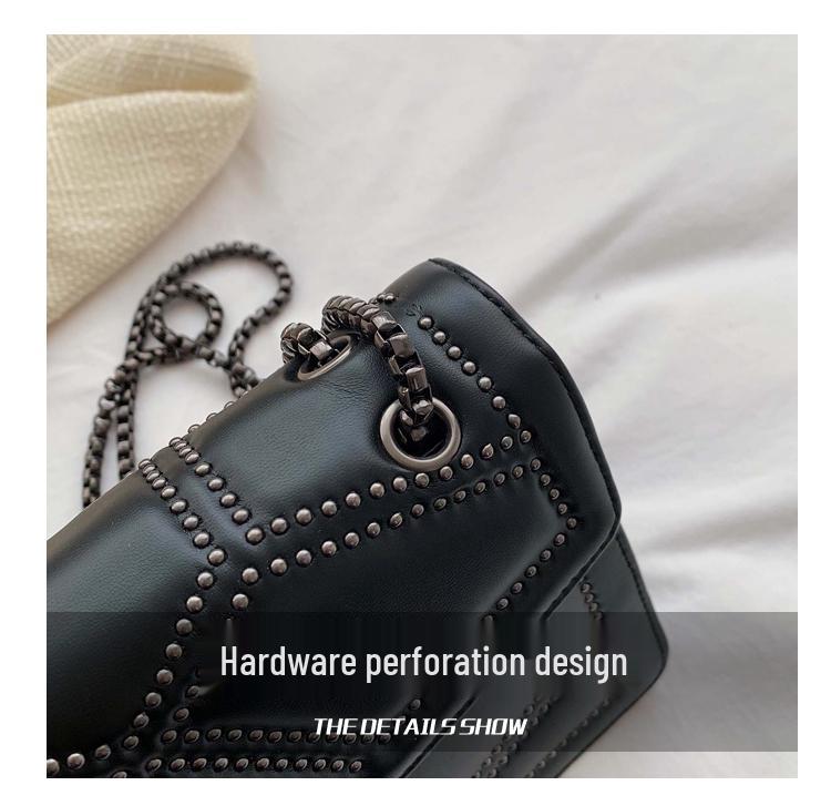 2023 Summer Women's Crossbody Square Bag: Fashionable Studded Single Shoulder Chain Bag