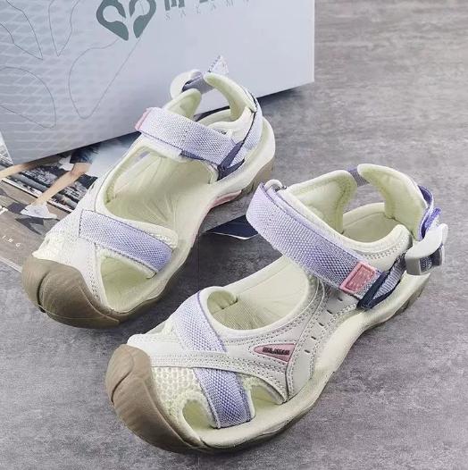 

Fashion Baotou sandals soft coordinated pregnant women flat beach shoes sports outdoor riverside new summer 2024 44