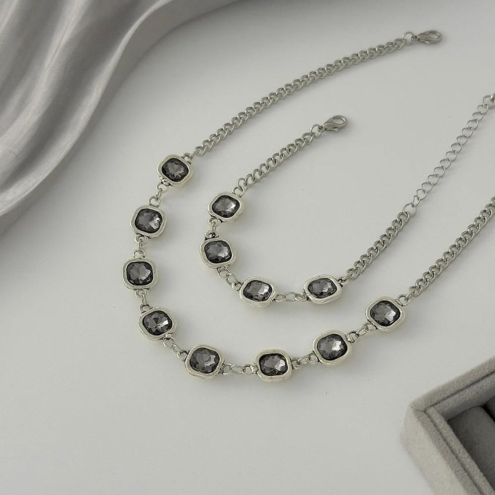 Luxury Charm Shiny Black Acrylic Diamond Choker Collarbone Necklace Bracelet Earrings Rings for Women Jewelry Accessories Gift