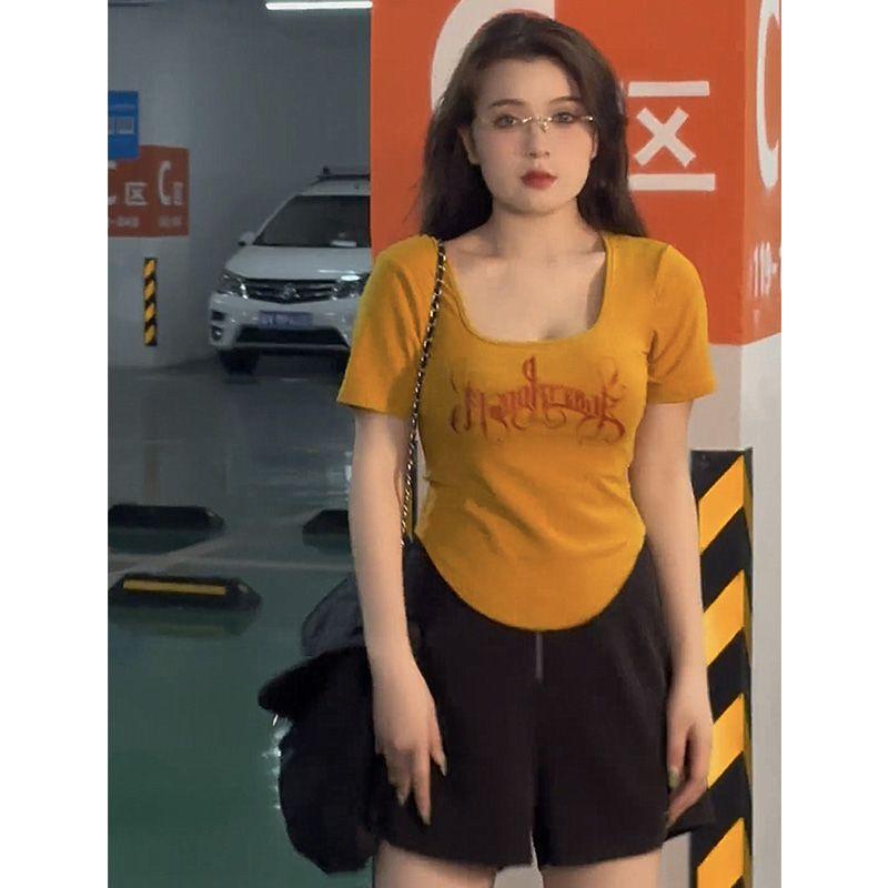 

Plus Size Plus Size Ladies American Style Sexy Short-Sleeved T-shirt Women s Summer Print Style Fashion Short Retro Square Collar Ins As Shown in Pictures 4XL