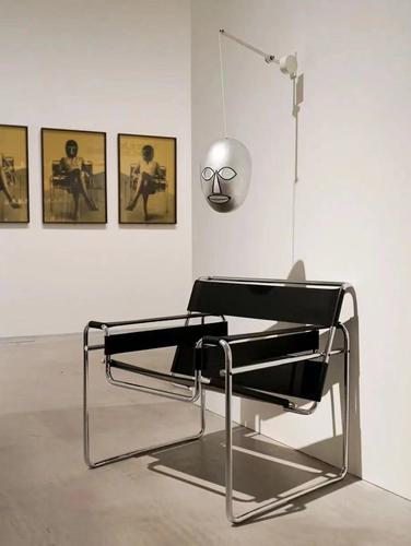 Bauhaus Caurules Tērauda Ādas Siksnu Krēsls
