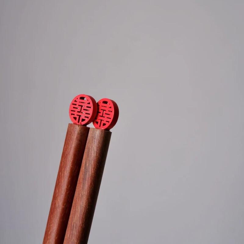 Свадебные палочки из красного сандала