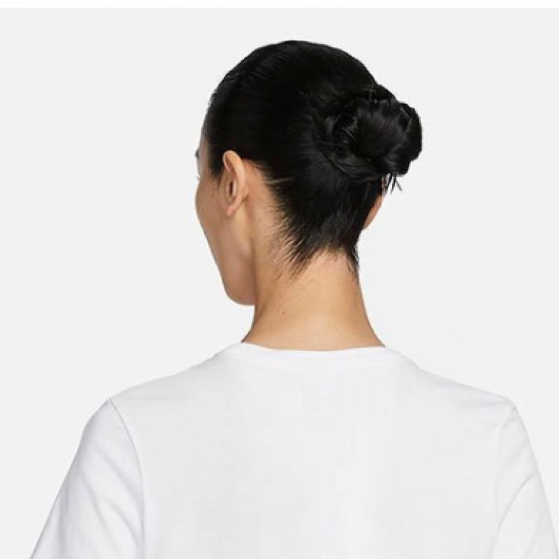 Nike ShorT Sleeve Tee Women S eSSenTialS Logo T ShirT Dx7907 100 S2404