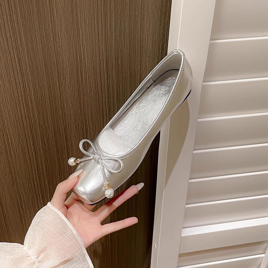 

Spring and summer French gentle Mary Jane flats women s 2025 new skirt comfortable soft-soled silver single shoes 34 серебряный